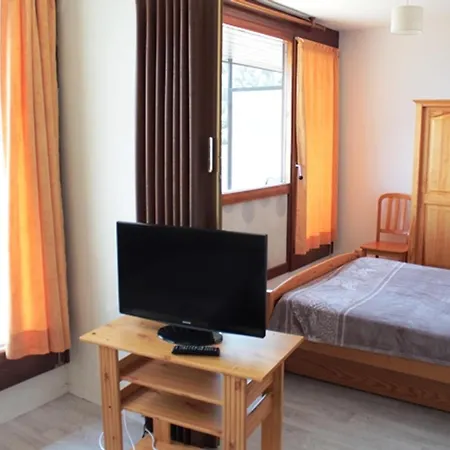 5 Pers Au Pied Des Pistes Avec Wi-fi A Super - Fr-1-814-93 Apartment *